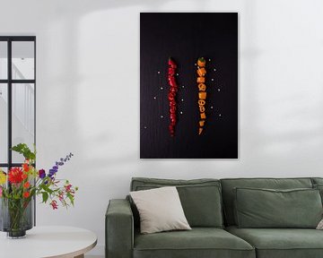 twee gekleurde pepers 3 van 3 van Anita Visschers