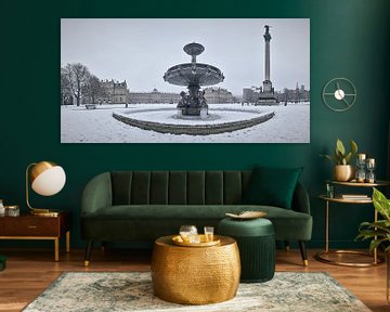 Schlossplatz fontein in de winter van Keith Wilson Photography