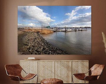 Small harbour on the river De Lek near Ammerstol by Peter de Kievith Fotografie