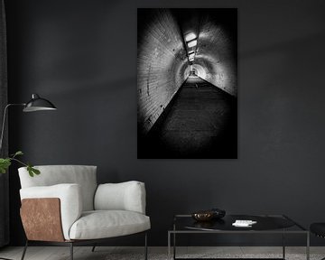 Londres | Tunnel sombre sous la Tamise | Noir et blanc | Photographie de voyage sur Diana van Neck Photography