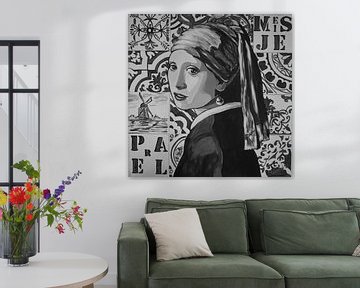 Girl with a Pearl Earring Black and White by Marielistic-Art.com