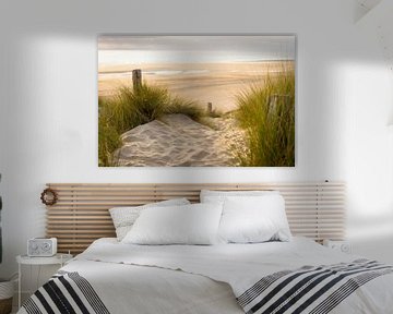 Blick auf den Strand von den Dünen aus von Marloes van Pareren