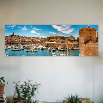 Panorama Aufnahme alter Hafen in Marseille Frankreich
