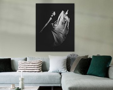 Ballet dancer in black and white 04 by FotoDennis.com