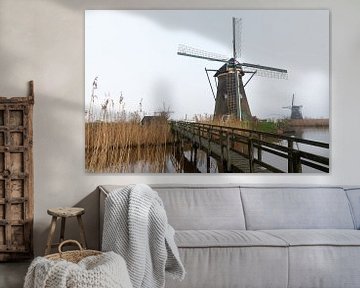 Kinderdijk Windmühle im Nebel von Merijn Loch