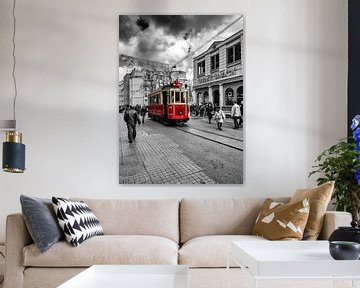 Traditionele Rode tram in Istanboel van C. Wold