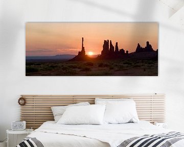 sunrise monument valley