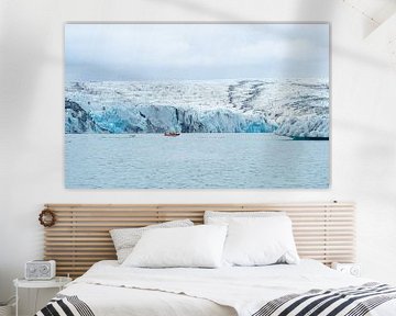 Bateau à côtes et glacier à Jökulsárlón en Islande sur Teun Janssen