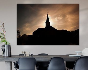 Silhouet van een Noors kerkje van Coos Photography