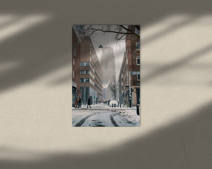 Impression: Le Meent et la Laurenskerk dans la neige sur Paul Poot