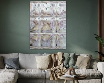 Abstract in paars en beige tinten van Maurice Dawson