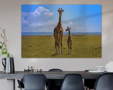 Giraffe moeder met kind van Peter Michel