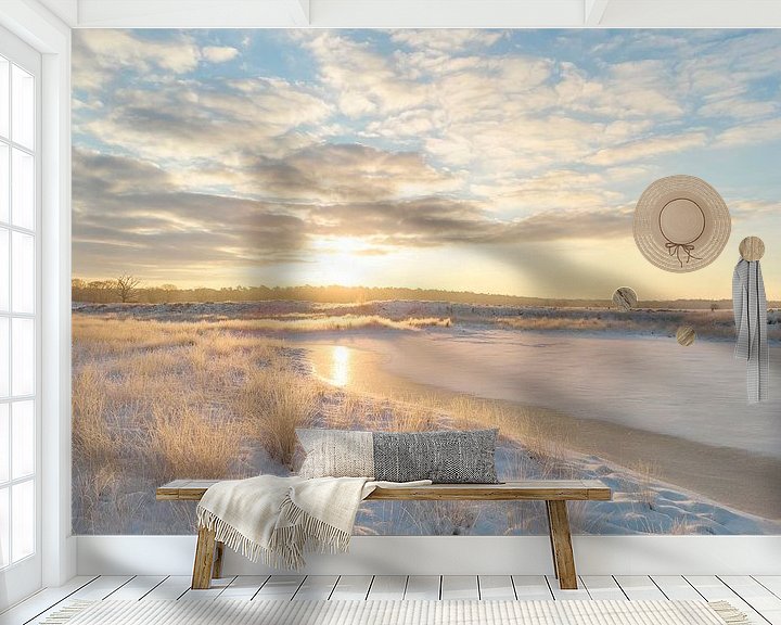 Sfeerimpressie behang: Gouden zonsopkomst Kampina van Ruud Engels