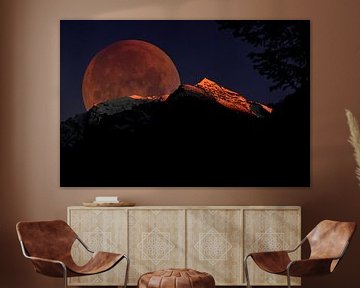 Rode Maan boven de Berg van Jordy Brada