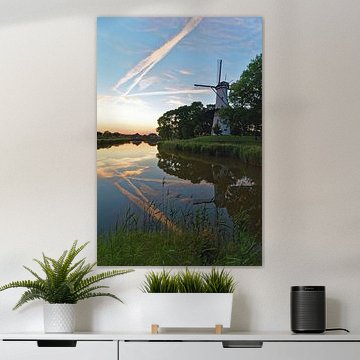 Sonnenuntergang mit der Mühle von Tholen