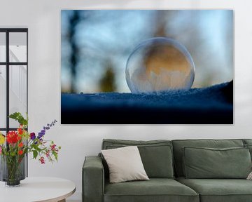 Winter - Bevroren zeepbel III van Gerben van den Hazel