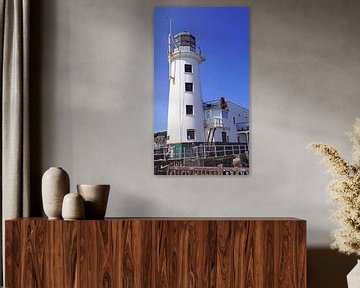 Scarborough Lighthouse by Babetts Bildergalerie