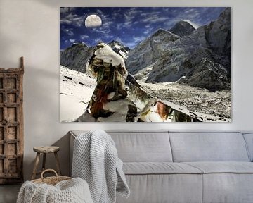 Volle maan op Mount Everest van Gerhard Albicker