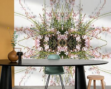 Flower ornament by Akira Peperkamp