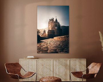 Burg Eltz in deutschland mit unglaublichen Sonnenlicht von Fotos by Jan Wehnert