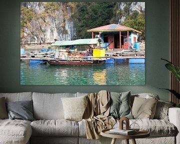 Verkaufsboot in einem schwimmenden Dorf in Vietnam von t.ART