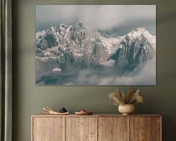 Mysterieuze Wolken rond de Wilder Kaiser Bergketen van Sophia Eerden