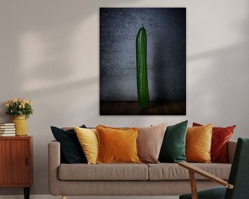 Afbeelding van een stilleven vaneen komkommer van Gerben van Buiten