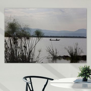 Vissers en nijlpaarden in Uganda.