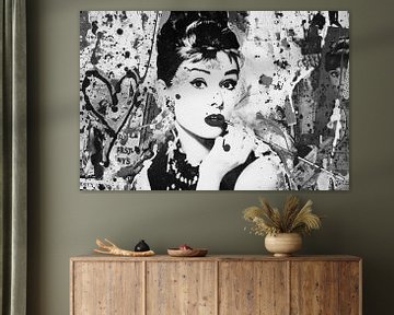 Audrey Hepburn - Love van Kathleen Artist Fine Art