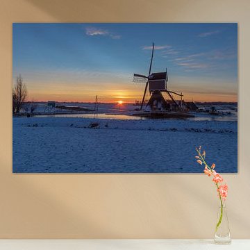 Bonrepas-Mühle zwischen verschneiten Wiesen