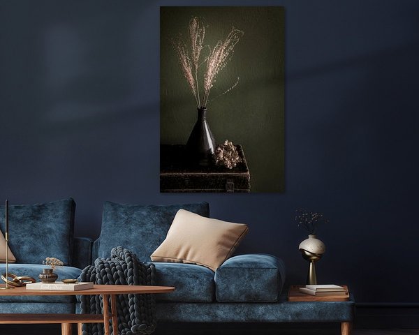 Still life with grass plumes
