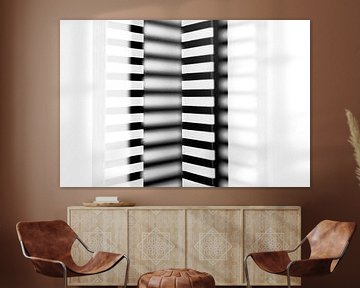 Graphic stripes in black and white with drops by Lisette Rijkers