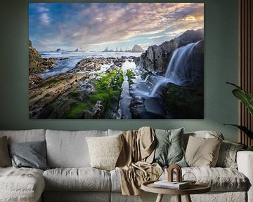 Gueirua strand in Asturias, Spanje van Dieter Meyrl