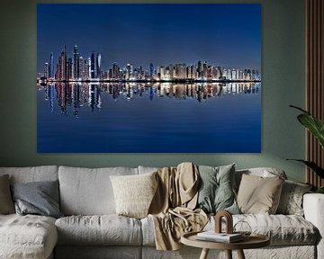 Dubai Skyline Reflectie, Dubai Marina van Dieter Meyrl