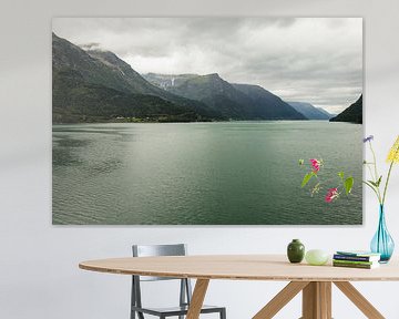 Un lac en Norvège avec un paysage de montagne | tirage photo d'art sur Karijn | Fine art Natuur en Reis Fotografie