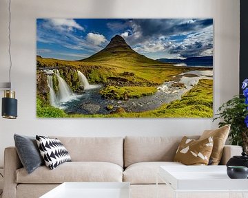 Kirkjufell in Island von Dieter Meyrl
