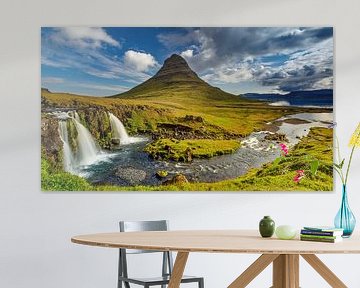 Kirkjufell in Island von Dieter Meyrl