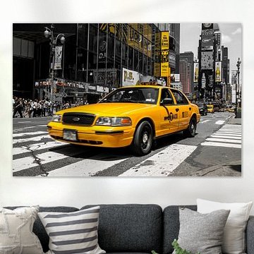 Yellow Cab on Times Square sur Hannes Cmarits