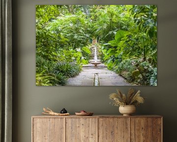 Brunnen im  Garten La Mortella in Forio, Ischia von Christian Müringer