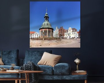 Marktplatz Wasserkunst und historischen Giebelhäusern, Wismar, Mecklenburg-Vorpommern, Deutschland,  von Torsten Krüger