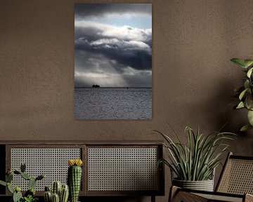 Schip in de storm van Mooi op Terschelling