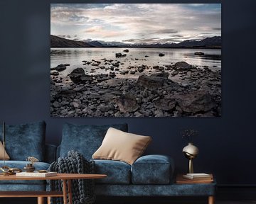 Blick über den Lake Tekapo in Neuseeland von Rowan van der Waal