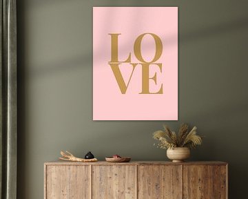 Love (roze/goud) van MarcoZoutmanDesign
