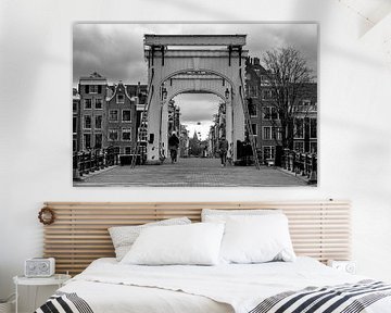 Magere brug Amsterdam van Foto Amsterdam/ Peter Bartelings