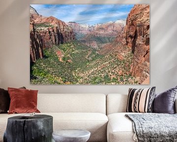 Canyon Overlook in Zion Nationaal Park in Amerika van Linda Schouw