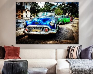 blauwe vintage cabriolet auto in oude stad havana meerdere blootstelling cuba van Dieter Walther