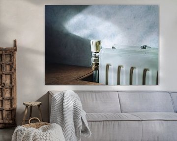 Heating with soft light on the wallpaper by Bram van Egmond