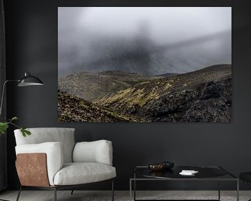In de wolken en in de bergen | IJsland van Photolovers reisfotografie
