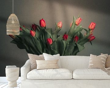 Red tulips in a Delft Blue vase by Mariska Vereijken