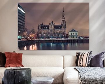 Het prachtige gebouw van het Loodswezen in Antwerpen net na zonsonderg van Daan Duvillier